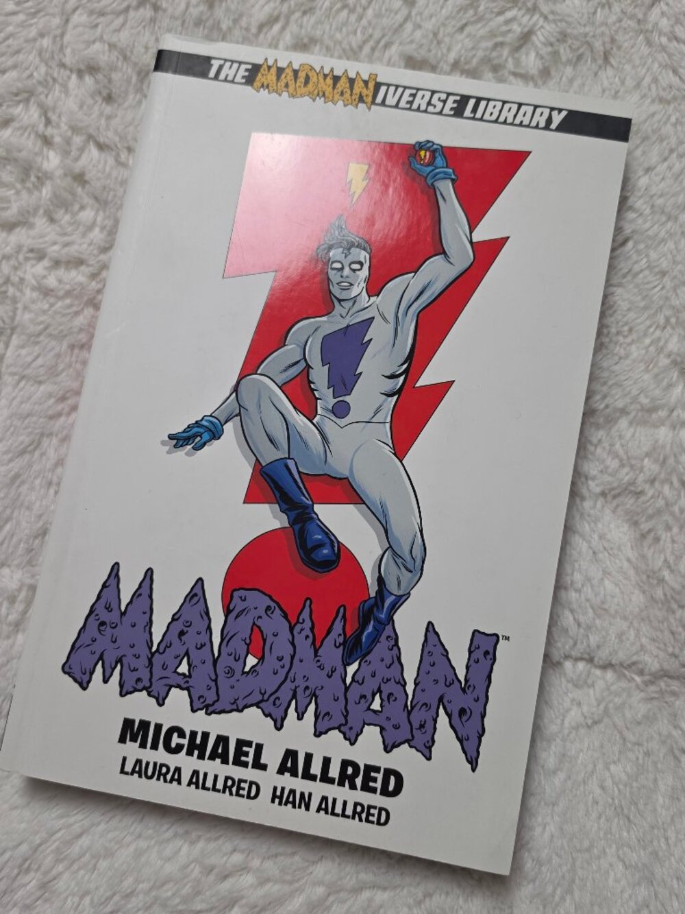 Madman Omnibus Volume 1 TPB Softcover Michael Allred Dark Horse Comics